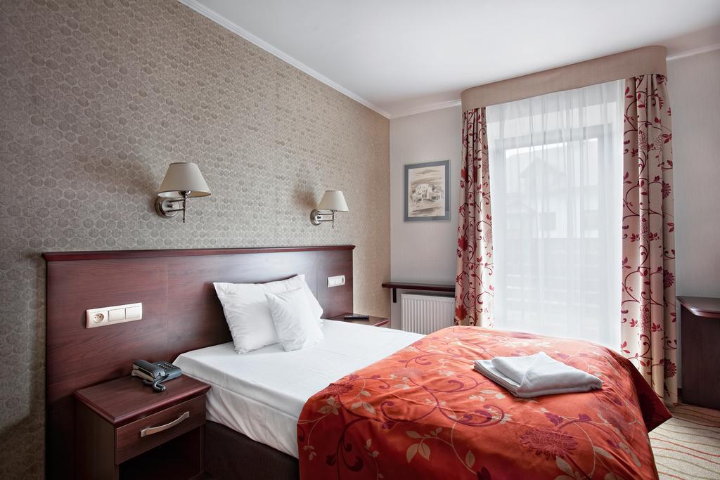 Malinowy Dwor Hotel Medical Spa Świeradów-Zdrój Zimmer foto